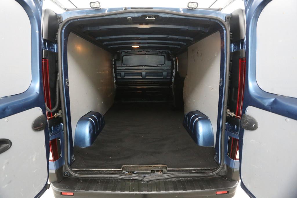 Renault Trafic 1.6 dCi T29 L2H1 | MARGE | Airco | Camera | C, Voorwielaandrijving, Euro 5, Stof, Gebruikt