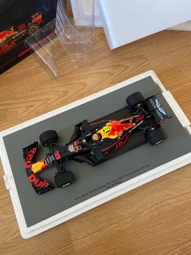 Aston Martin Red Bull Racing TAG Heuer RB14 Austrian GP 2018, Ophalen of Verzenden, Zo goed als nieuw, Overige merken