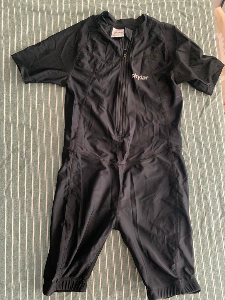 Skylar Zwart skeelerpak Maat 140/152, Ophalen, Zo goed als nieuw, Kinderen, Bescherming