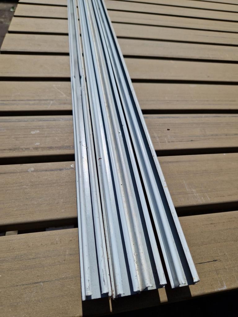 Gordijnrails - 3 stuks van 3m (gebruikt), Ophalen, Gebruikt, 200 cm of meer, Minder dan 100 cm