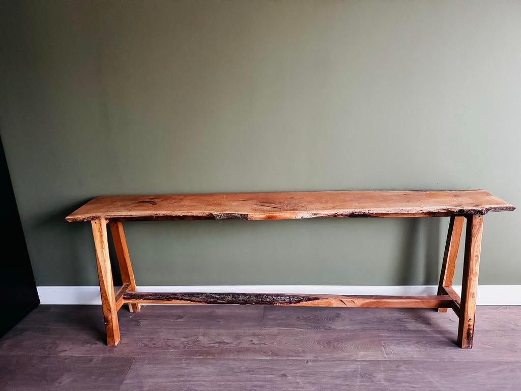 Robuuste sidetable van grof onbewerkt hout, Ophalen, Gebruikt, 150 tot 200 cm, Overige houtsoorten