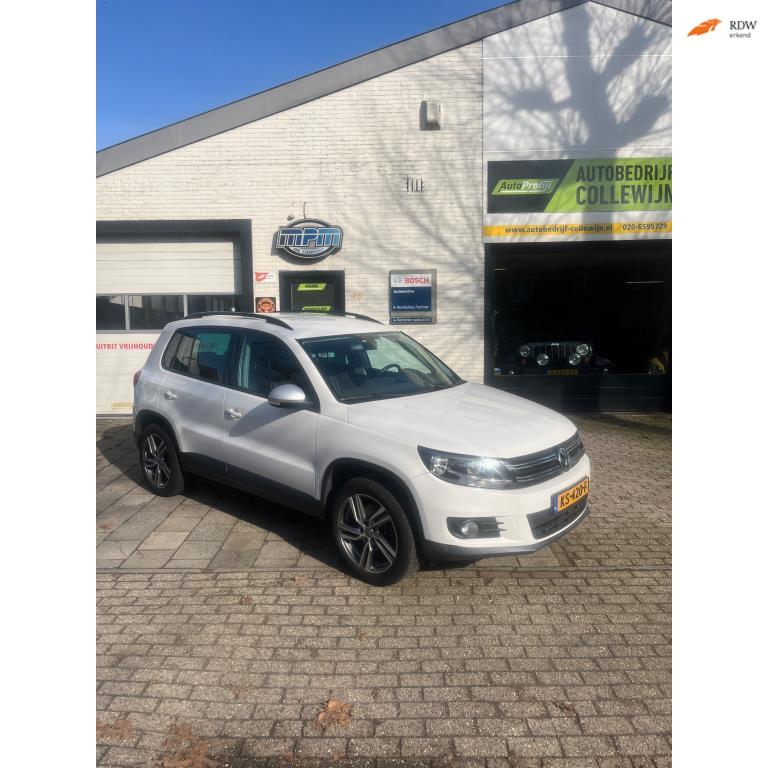 Volkswagen Tiguan 1.4 TSI Easyline 2011 155dkm Wit, Auto's, Voorwielaandrijving, Euro 5, 15 km/l, Gebruikt