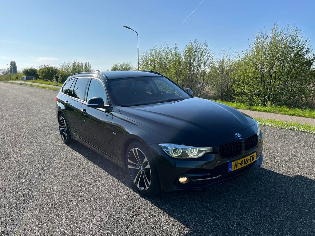 BMW 3-Serie 2.0 320I Touring AUT 2015 trekhaak, stoelv, LCI, 1998 cc, Achterwielaandrijving, 1800 kg, Zwart