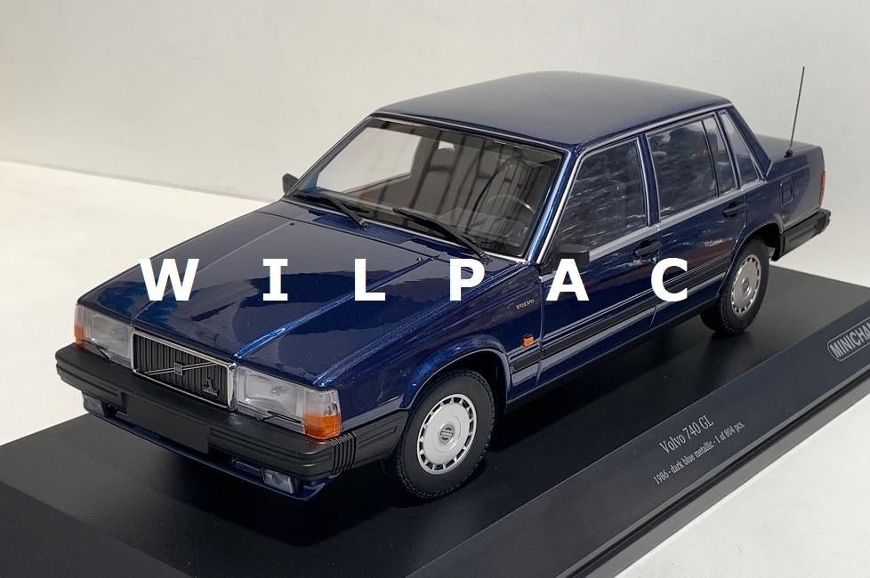 Volvo 744 / 740 GL d.blauw/goud 1:18 Minichamps, Ophalen of Verzenden, Nieuw, Auto, MiniChamps
