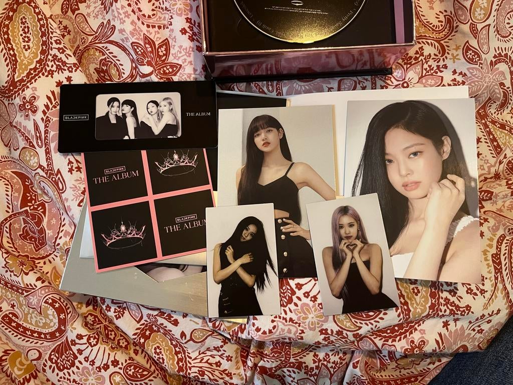 Blackpink - The Album (CD met fotokaarten en extra's), Ophalen of Verzenden, 2000 tot heden, Zo goed als nieuw, Boxset