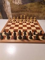 Verzwaard Staunton schaakspel met schaakbord, Ophalen of Verzenden