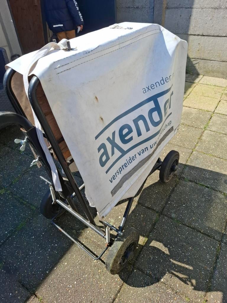 Karretje voor krantenwijk, Fietsen en Brommers, Fietsaccessoires | Aanhangers en Karren, Ophalen, Gebruikt