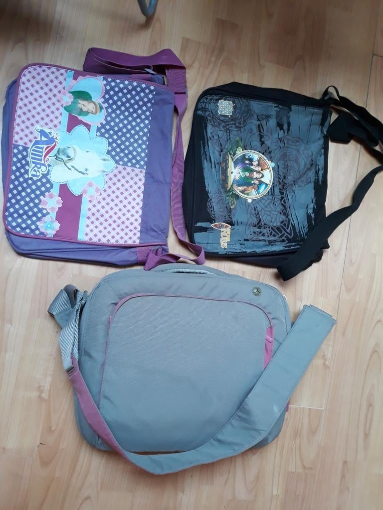schooltassen 3 stuks waaronder 1 laptop tas, Ophalen, Zwart, Rugtas