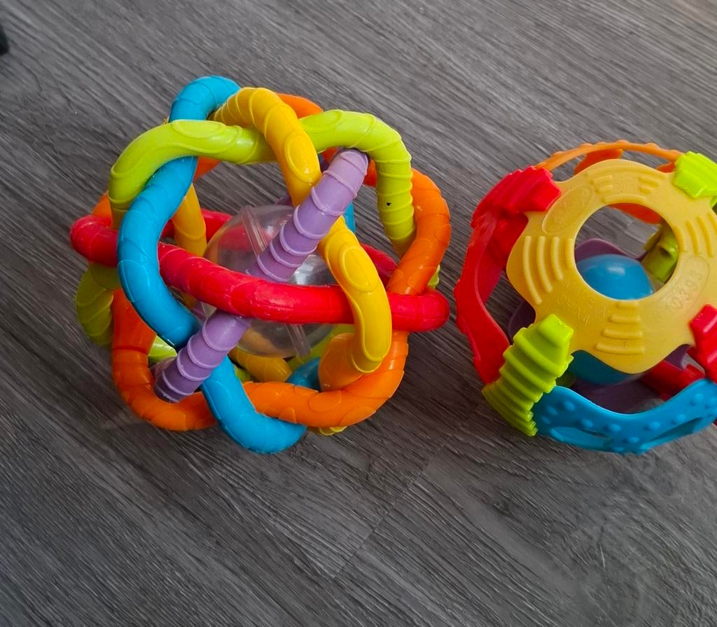 2 leuke ballen, Ophalen, Zo goed als nieuw, Overige typen