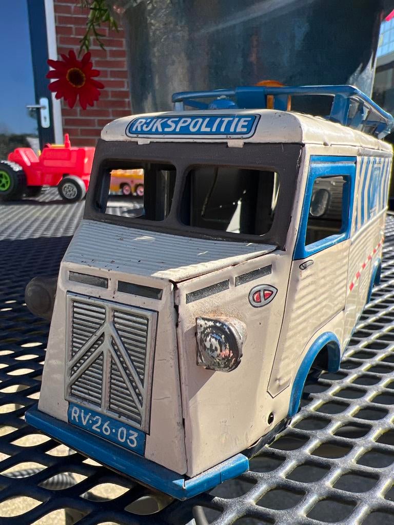 Vintage blikken Rijkspolitie bus - Citroën HY, Ophalen, Gebruikt
