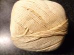 klos cremekleurig haak garen, Hobby en Vrije tijd, Breien en Haken, Ophalen of Verzenden, Nieuw, Haken, Wol of Garen