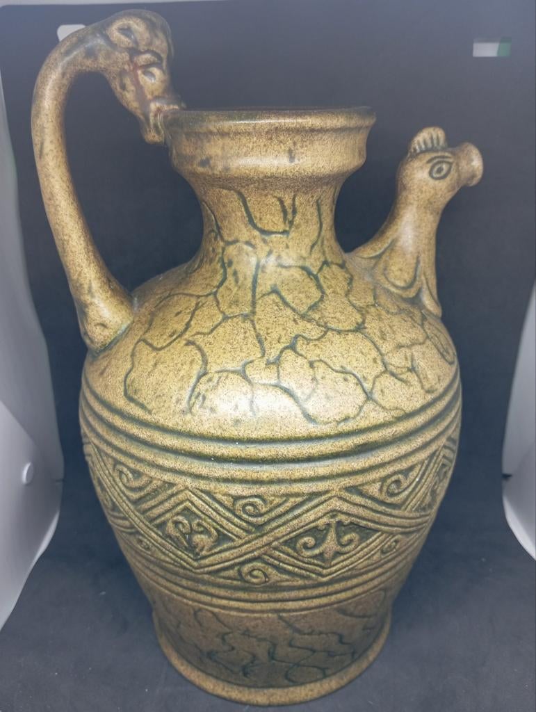 Vintage Aardewerken Kruik met Dierenkoppen, Ophalen of Verzenden