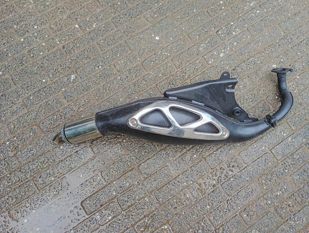 Uitlaat Aprilia Area 51, Ophalen of Verzenden, Zo goed als nieuw, Uitlaat, Aprilia