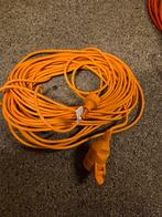 Oranje verlengkabel met stekker en stopcontact, Ophalen of Verzenden, Gebruikt, Kabel of Snoer