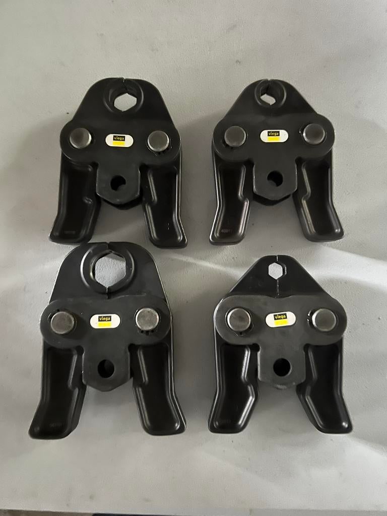 Viega persbekken 4 stuks zgan 12mm, 15mm, 22mm 28mm + koffer, Ophalen, Zo goed als nieuw
