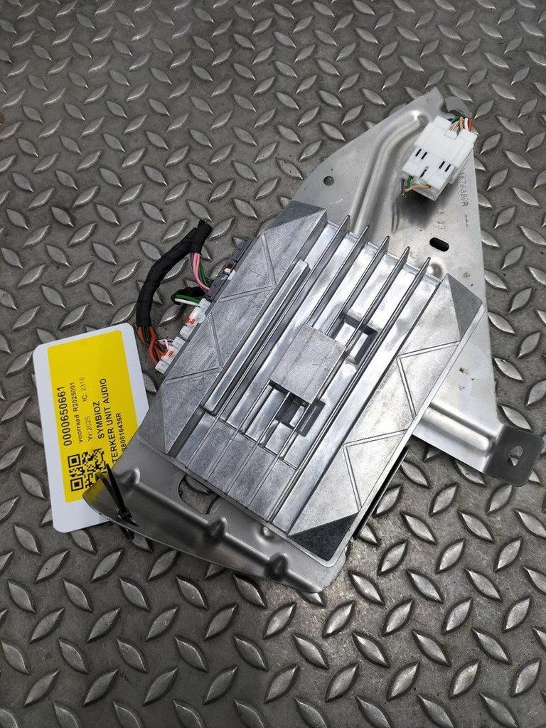 RENAULT SYMBIOZ 1.6 E-TECH 145 SYMBIOZ SCE VERSTERKER UNIT A, Ophalen of Verzenden, Gebruikt, Stiba lid