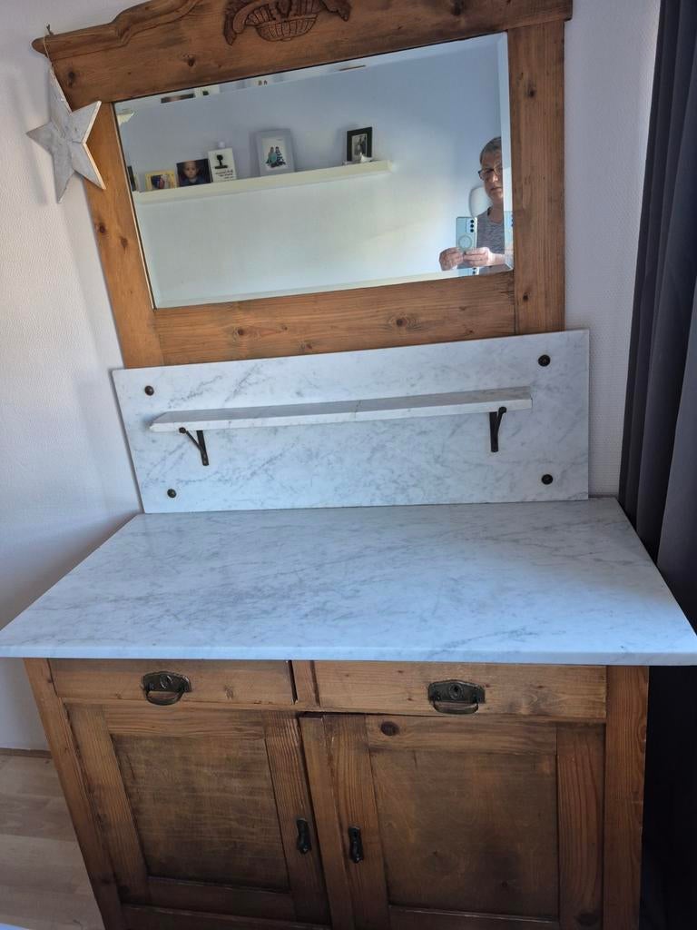 Oude wastafel, Antiek en Kunst, Antiek | Meubels | Kasten, Ophalen of Verzenden