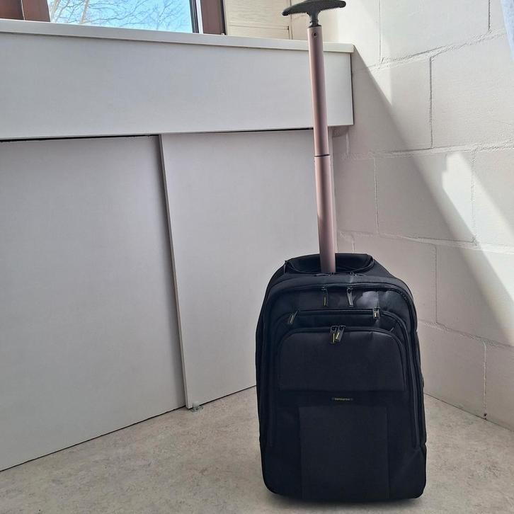 Samsonite laptop rugtas met wielen, Computers en Software, Laptoptassen, Zo goed als nieuw, Trolleytas, 17 inch of meer, Ophalen
