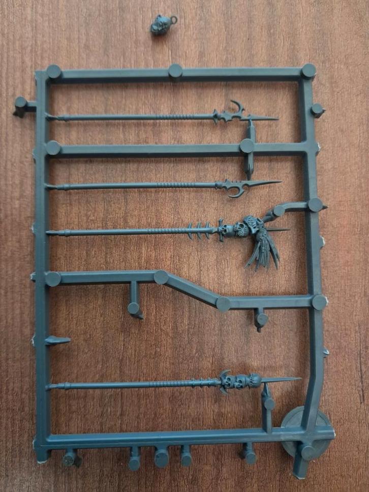 Warhammer 40K losse Dark Eldar speertjes bits in sprue, Hobby en Vrije tijd, Wargaming, Nieuw, Warhammer 40000, Toebehoren, Ophalen of Verzenden