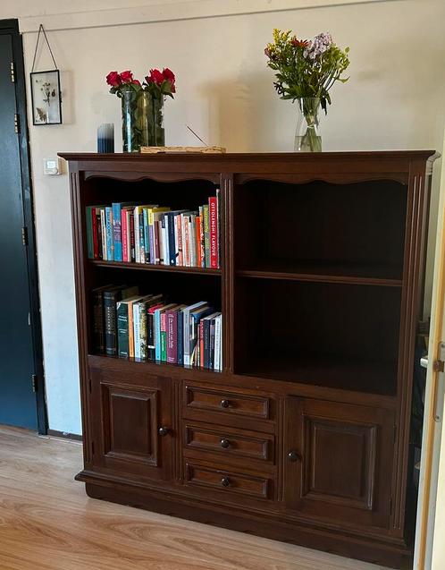 Kers bruine (boeken) kast, Huis en Inrichting, Kasten | Boekenkasten, Zo goed als nieuw, 100 tot 150 cm, 150 tot 200 cm, 25 tot 50 cm