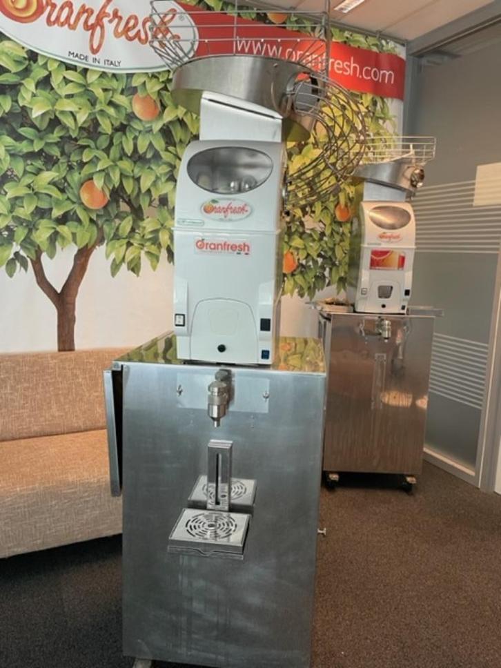 Oranfresh citruspers vol automaat, Witgoed en Apparatuur, Juicers, Gebruikt, Citruspers, Elektrisch, Ophalen