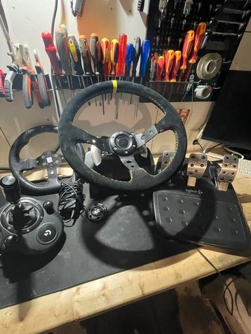 Logitech g920 custom stuur beschikbaar voor biedingen
