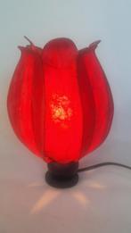 Rode Tulplamp design Mark Croes,lees de beschrijving, Ophalen of Verzenden, Zo goed als nieuw, Hout, Minder dan 50 cm