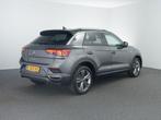 Volkswagen T-Roc 1.5 TSI Sport Business R-Line | LED | Virtu, Voorwielaandrijving, Stof, 4 cilinders, 150 pk