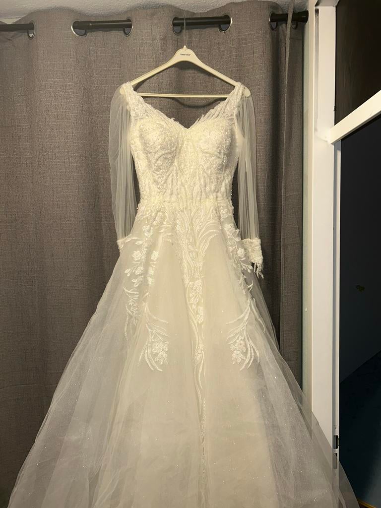 Prachtige, op maat gemaakte trouwjurk maat 38, Ophalen, Nieuw, Wit, Trouwjurk