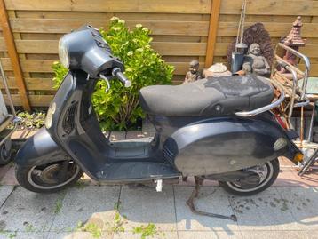 Qwic elektrische Scooter  beschikbaar voor biedingen