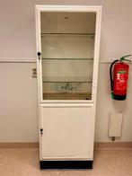 Vintage apothekerskast (opknapper), Huis en Inrichting, Kasten | Vitrinekasten, Ophalen, 50 tot 100 cm, Retro; vintage, Metaal