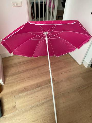 Roze parasol 1,35m beschikbaar voor biedingen