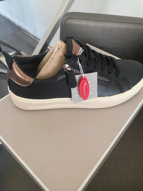 Nieuw maat 39 Zwarte Tamaris Sneakers T-Flow, Kleding | Dames, Schoenen, Zo goed als nieuw, Sneakers of Gympen, Zwart, Ophalen of Verzenden