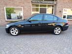 BMW 3-serie 318i High Executive, Zwart, 4 cilinders, 129 pk, Zwart