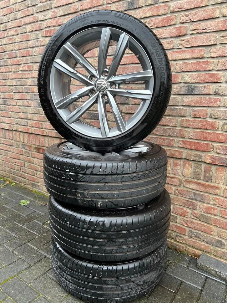 VW 18” Dartford Zomerset Passat B8  (grey) met TPMS, Auto-onderdelen, Banden en Velgen, Banden en Velgen, Zomerbanden, 18 inch