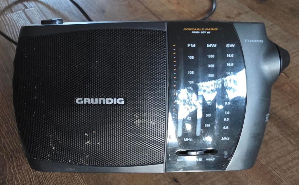 Grundig Prima Boy 80 Analoge Radio, Audio, Tv en Foto, Radio's, Gebruikt, Radio, Ophalen of Verzenden