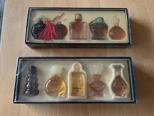 2 SETS DE LUXE MINIATUREN., Verzamelen, Parfumverzamelingen, Nieuw, Miniatuur, Gevuld, Ophalen of Verzenden