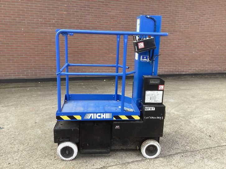 2007 AICHI SV04B Hoogwerker, Zakelijke goederen, Machines en Bouw | Liften, Steigers en Ladders