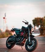 Husqvarna Nuda 900R, Motoren, 2 cilinders, Motorrijbewijs A, 900 cc, Particulier