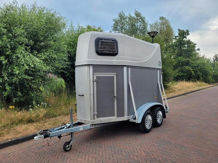 Hele nette Blomert 1.5 paards paardentrailer met zadelkamer, Dieren en Toebehoren, Paarden en Pony's | Trailers en Aanhangwagens