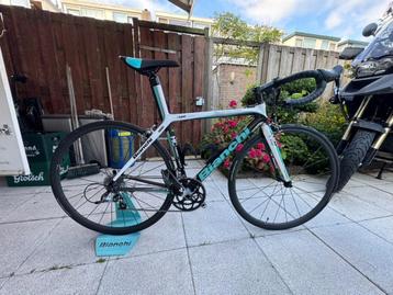 Bianchi 928 superleggera carbon racefiets beschikbaar voor biedingen