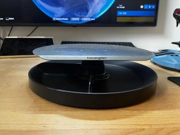 Monitor standaard beschikbaar voor biedingen