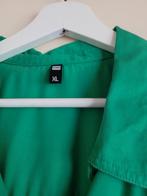 Mooie groene blouse, Ophalen of Verzenden, Zo goed als nieuw