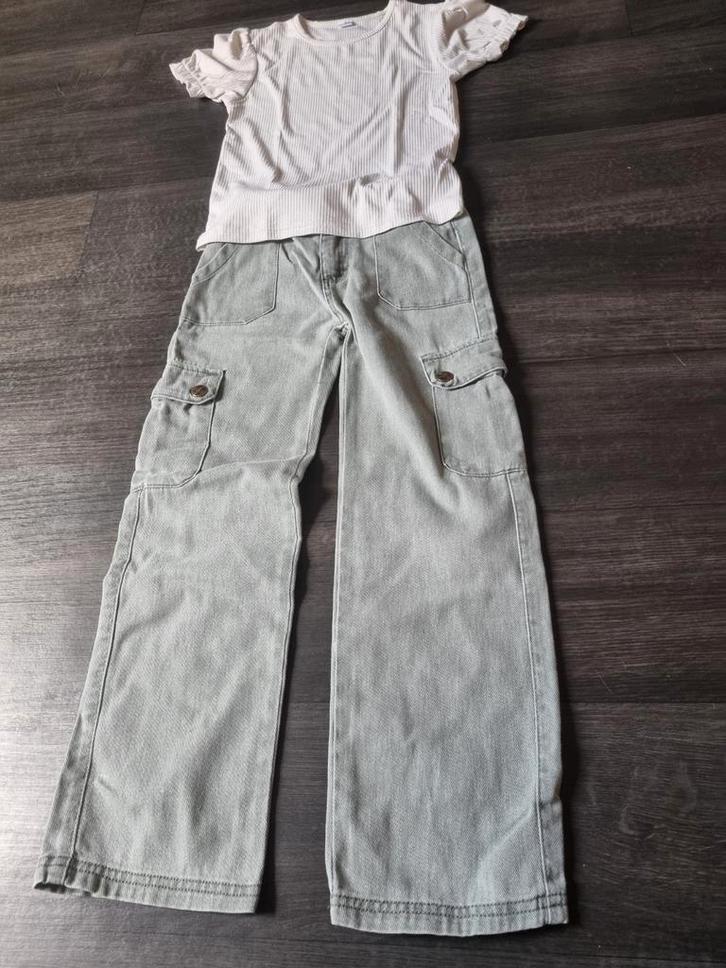 Setje Shirt en Broek Maat 122/128, Kinderen en Baby's, Kinderkleding | Maat 122, Gebruikt, Meisje, Setje, Ophalen of Verzenden