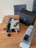 diaprojector Rollei met tafel en diasledes en opbergdoosjes, Audio, Tv en Foto, Diaprojectors, Ophalen, Gebruikt