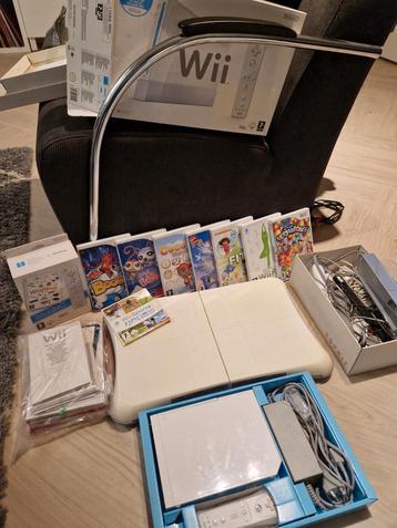 Nintendo Wii Compleet met Spellen en Accessoires beschikbaar voor biedingen