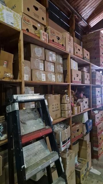 Opkoper gezocht; Grote partij woonaccessoires & seizoensdeco beschikbaar voor biedingen