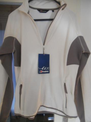 Berghaus fleece jack / vest , NIEUW beschikbaar voor biedingen