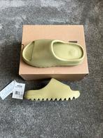 Yeezy Slide Resin 37, Kleding | Dames, Schoenen, Slippers, Adidas, Nieuw, Ophalen of Verzenden