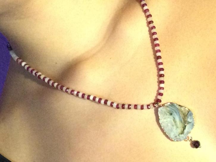 ketting druse edelsteen nieuw, Sieraden, Tassen en Uiterlijk, Kettingen, Zo goed als nieuw, Steen of Mineraal, Roze, Met edelsteen